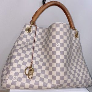 Authentic Louis Vuitton Artsy MM, Damier Azur ♥️